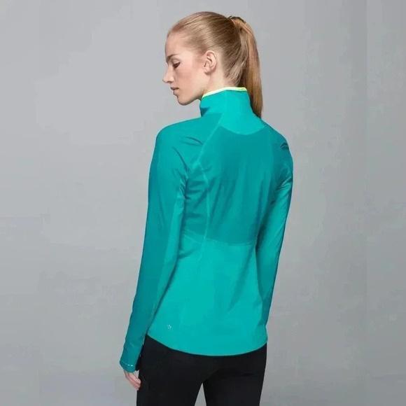 Lululemon Trail Bound 1/2 Zip in Blue Tropics Mesh Lightweight Size 8 - Picture 3 of 15
